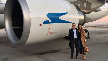 Macri emprendió ayer regreso con su familia; por primera vez lo hizo en Aerolíneas Argentinas