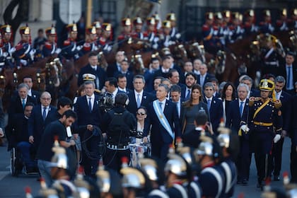 Macri, la vicepresidenta Michetti y algunos de sus ministros caminaron de la Casa Rosada hasta la Catedral