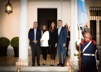 Duque y su esposa visitaron anoche a Macri y Awada en la residencia de Olivos