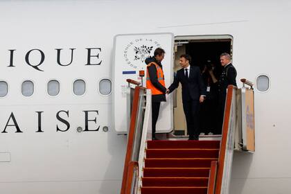 Macron llegó a Pekín con la expectativa de lograr un mayor compromiso de China por la paz en Ucrania