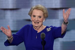 Murió Madeleine Albright, la primera secretaria de Estado y un pilar de la diplomacia de EE.UU.