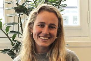 Madeleine White: "Los medios pueden implementar un muro de pago rígido para exsuscriptores en todos los artículos, un muro de registro para lectores que llegan desde redes sociales (donde el engagement suele ser menor) o desbloquear artículos después de siete días, entre otras estrategias"