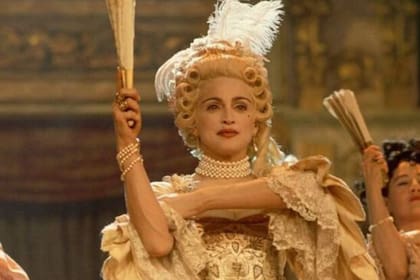 Madonna bailó vestida como Madame Pompadour