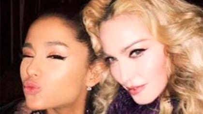 Madonna junto a Ariana Grande