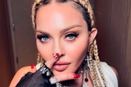 Madonna pide por la paz mundial antes de que arranque un nuevo año.