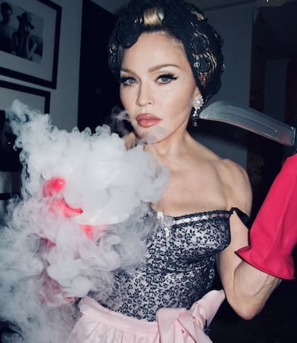 Madonna se inspiró en "Amas de casas desesperadas" para impregnar de sensualidad y suspenso a la Noche de Brujas