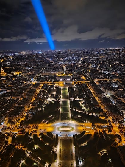 Madre e hija disfrutaron de la ciudad de día y de noche (Foto: Instagram @emilia_att)