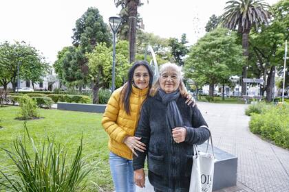 Madre e hija, Verónica Gordillo, de 59 años, desempleada, y Rita Fernández, de 79 años, jubilada