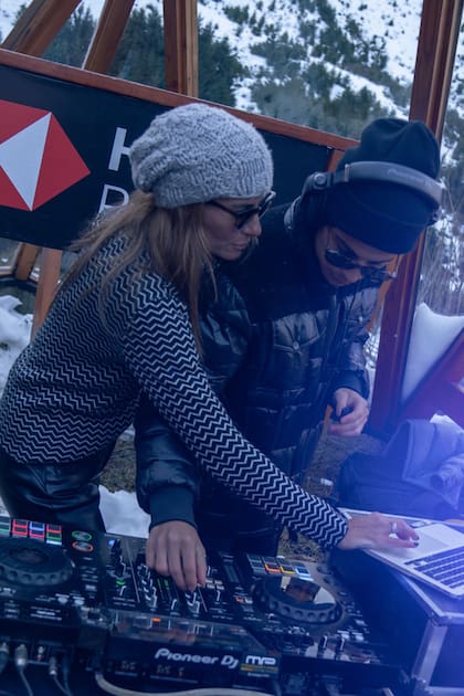 Madre e hijo, en acción.
