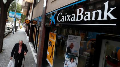 Madrid facilita la salida de empresas de Cataluña