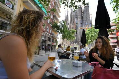 Madrid y Barcelona reabrieron sus parques y terrazas ayer después de dos meses de cuarentena