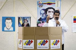 Las peleas en la oposición le allanan el camino a Maduro para la reelección