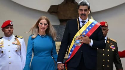 Maduro y Flores en un evento oficial en Caracas