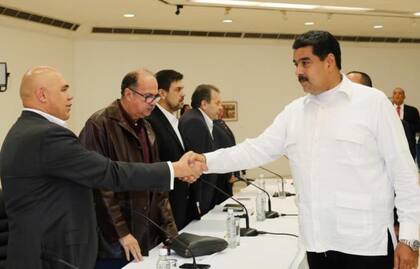 Maduro y Torrealba acordaron el diálogo