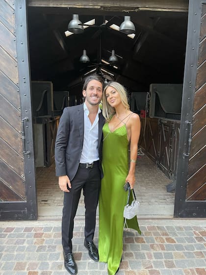 Maga Mailyn la hermana diseñadora de moda de Mili Maylin junto a su novio Manuel.