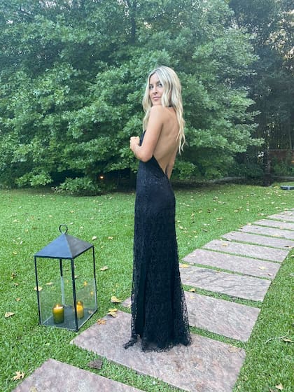 Maga prefiere encargarse ella misma de sus diseños de fiesta.