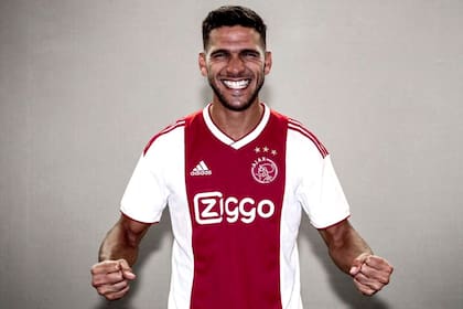 Magallán, ya con la camiseta de Ajax