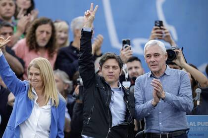 Magario, Kicillof y Gagliardi, el jueves, en Berisso