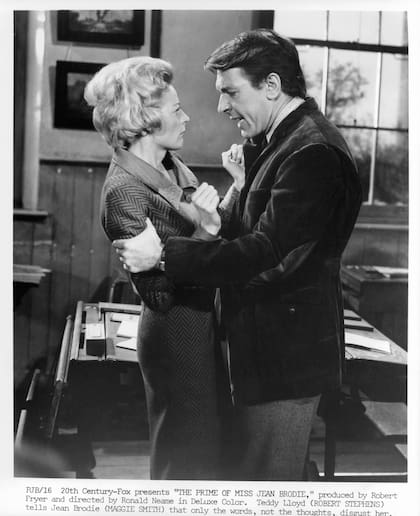 Maggie Smith y Robert Stephens en La primavera de una solterona, film por el que ganó su primer premio Oscar