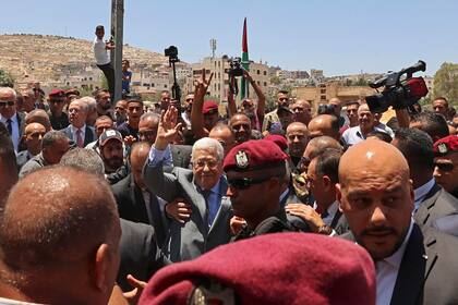 Mahmoud Abbas, presidente de la ANP, al llegar a Jenin. (Zain JAAFAR / AFP)�