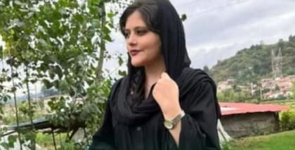Mahsa Amini murió tres días después de colapsar en un centro de detención de la "policía de la moral" de Irán