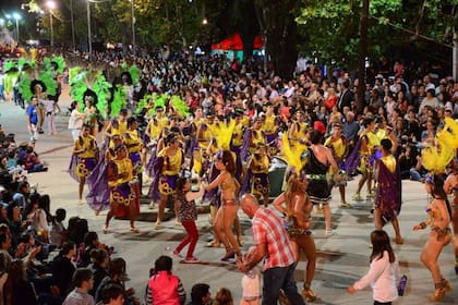 Maipú abre sus puertas para vivir el Carnaval con comparsas y shows en vivo