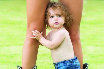 Malaika lleva el título de baronesa en su apellido. Es que, en Alemania, desde que se fundó la República, los nobles pudieron mantener su título como parte de su nombre. La pequeña, que parece haber adoptado la simpatía de Zaira y la simpleza de Jakob, se mostró a pura sonrisa durante las cinco hora