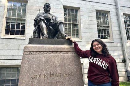 Malena Galetto, la joven hija de argentinos que rindió 28 exámenes para ingresar a 28 universidades de Estados Unidos y fue aceptada en todas