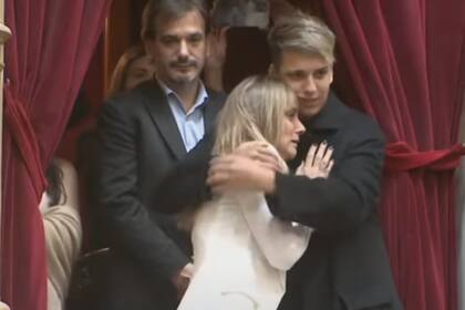 Malena Galmarini, su hijo Tomás y su hermano Sebastián tras la renuncia de Massa a la Cámara de Diputados