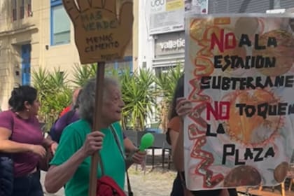 Malestar de los vecinos de Palermo por la construcción de una cochera subterránea en plaza Armenia.