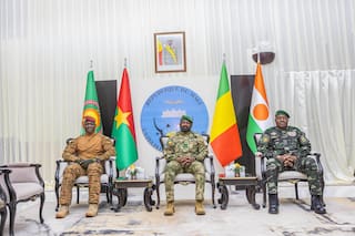 Mali, Burkina Faso y Níger piden operaciones conjuntas a gran escala contra extremistas