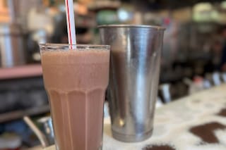 Malteadas, batidos, frappés y más: una deliciosa guía de bebidas heladas