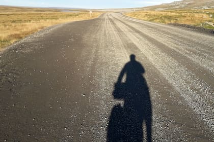 Malvinas, un territorio difícil de explorar en bici