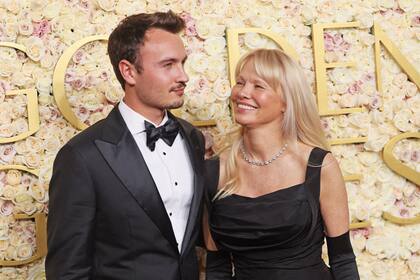 Mamá orgullosa. Pamela
posó en la alfombra roja
con su hijo, Brandon
Thomas (28), fruto de
su historia de amor con
Tommy Lee.