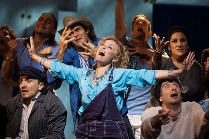 Mamma Mia! (aquí una foto de su versión argentina, con Marisol Otero) nació sobre un escenario antes de ser trasladada a la pantalla