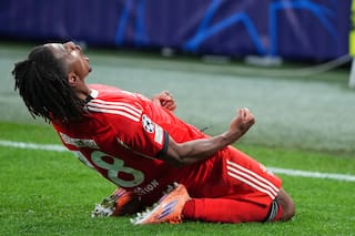 Man City y Barcelona pierden en la Champions League mientras Mourinho logra una victoria