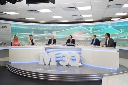 Mariela Mociulsky (Trendsity); Tito Loizeau (Caramba!); Domingo Speranza (NFK Argentina); José Del Rio (LA NACION); Edgardo Vázquez (Laboratorios Bagó) y Bruno Drobeta (Samsung Argentina)