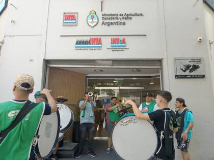 Mañana habrá una protesta de los gremios