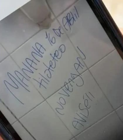 "Mañana, tiroteo", anticipa el mensaje