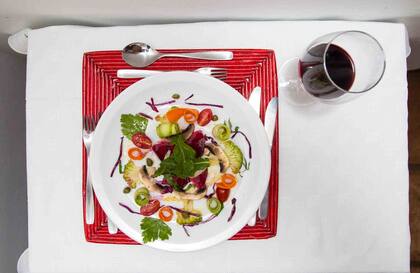 Una de las sencillas y deliciosas preparaciones de Sergio Latorre, creador y chef al mando de El Manantial del silencio.