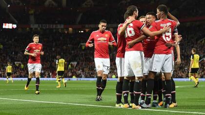 Manchester United pasó con autoridad