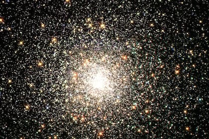 Mandar señales a la galaxia no sería tan riesgoso, según el un escritor español