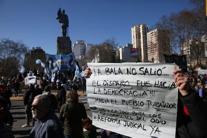 Manifestación en apoyo a Cristina Kirchner en Mar del Plata