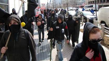 Manifestantes de Black bloc en Washington, Estados Unidos