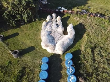 Mano derecha del Hombre de Vitruvio de Punta Espinillo.