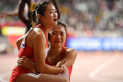 Manqi Ge llora, Liang Xiaojing trata de consolarla: la escena conmovedora del Mundial Doha 2019