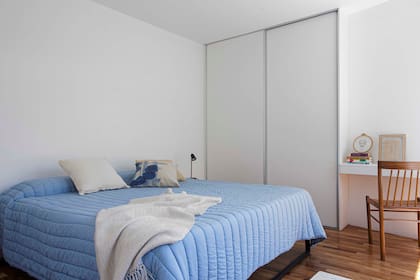 Manta de lana tejida a mano (Elementos Argentinos). Silla (Bacano)