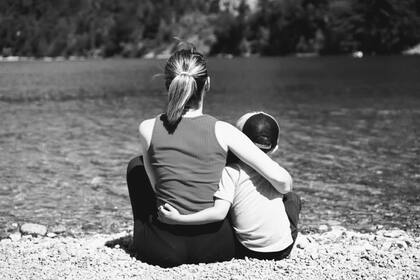 Mantener la distancia social tuvo consecuencias sobre nuestro cerebro