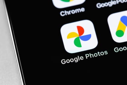 Mantener las copias de seguridad de Google Fotos actualizadas es una buena forma de ahorrar espacio en el celular, ya que permite borrar las imágenes que se almacenan allí