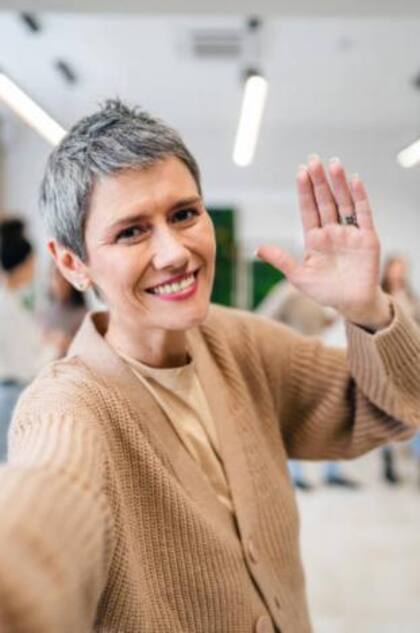 Mantenerse bien hidratado es esencial para una piel radiante y saludable, ya que ayuda a eliminar toxinas y mantener la elasticidad
Foto: iStock